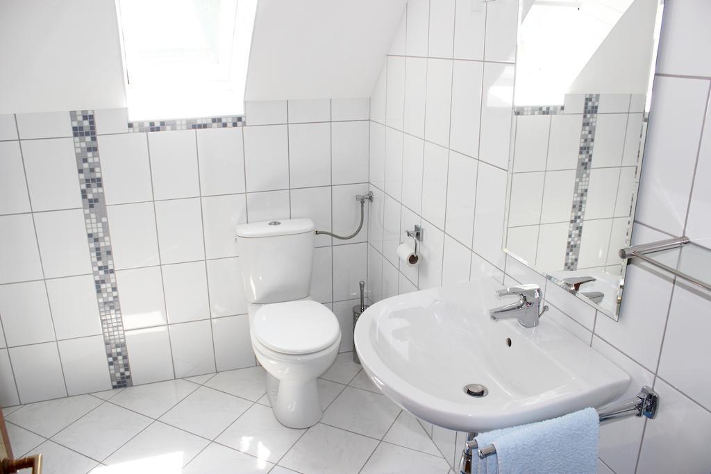 Ferienwohnung Und Gaestezimmer Korb Krumpendorf Pokoj fotografie